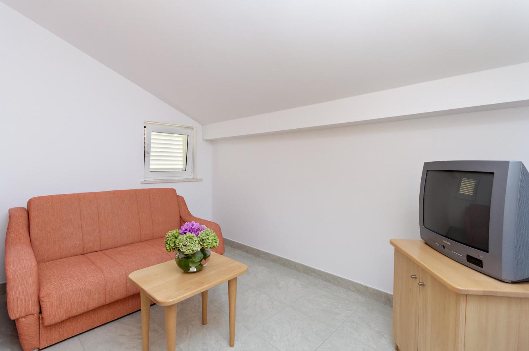 Hotel Epario Лопар Экстерьер фото