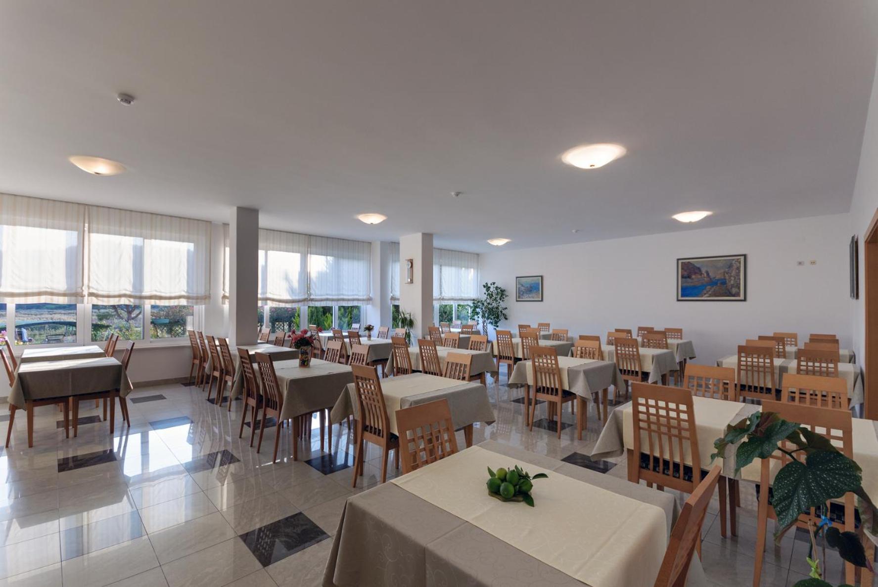 Hotel Epario Лопар Экстерьер фото