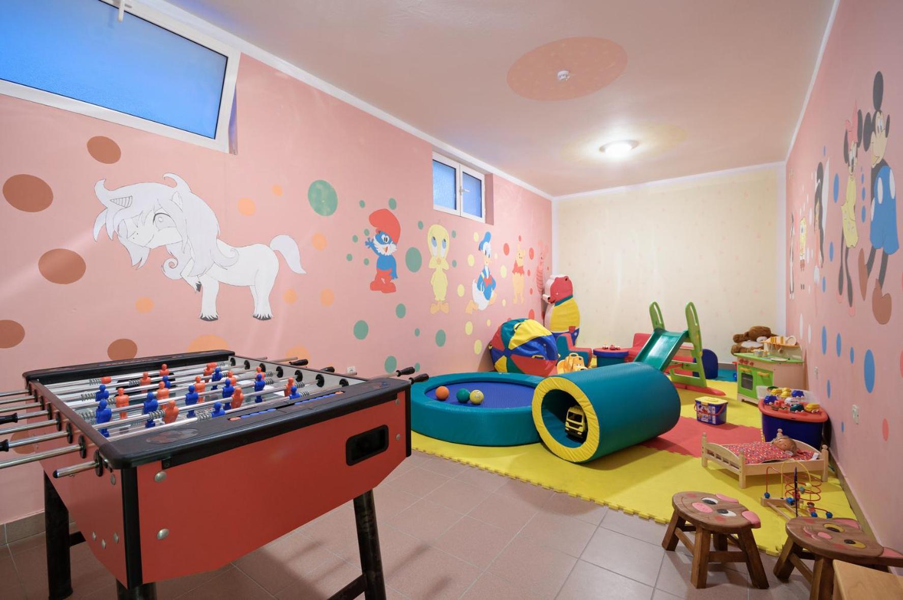 Hotel Epario Лопар Экстерьер фото
